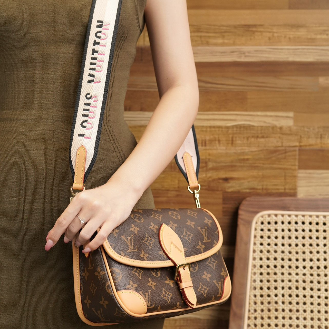 L V Diane PM M45985