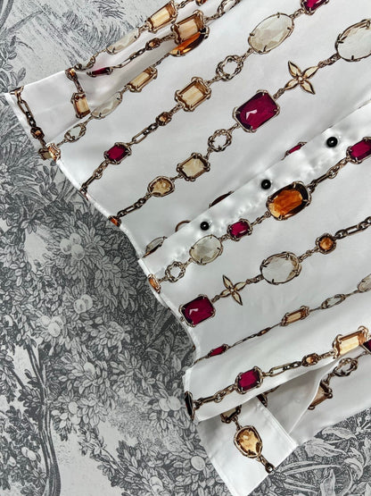 LV 25 Decorative Pattern Gemstone Chain Set White Poliester
