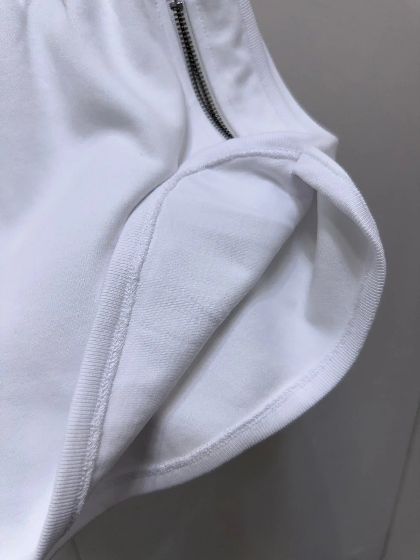 LV 25S SPORTS SHORTS 0140